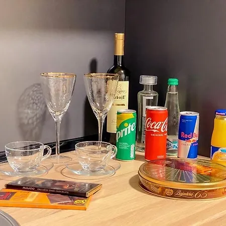 Silver Apartment
