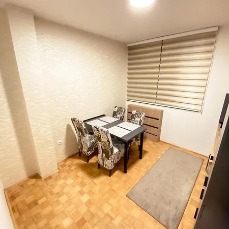 Apartment Silver *